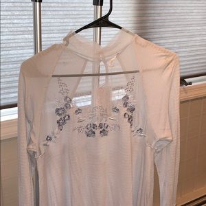 Free people share top